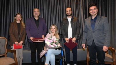 Dünyanın ilk ve tek engelli kadın ralli pilotu Kübra Denizci