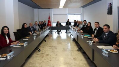 Nilüfer Belediye Başkanı Şadi Özdemir, ilçede faaliyet gösteren organize sanayi