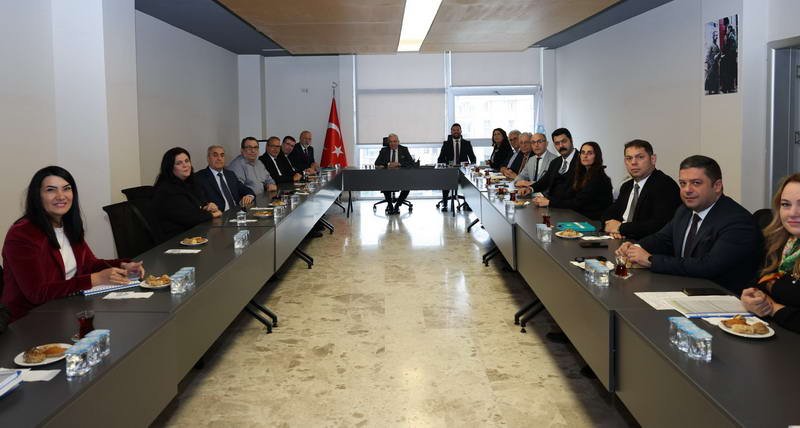 Nilüfer Belediye Başkanı Şadi Özdemir, ilçede faaliyet gösteren organize sanayi