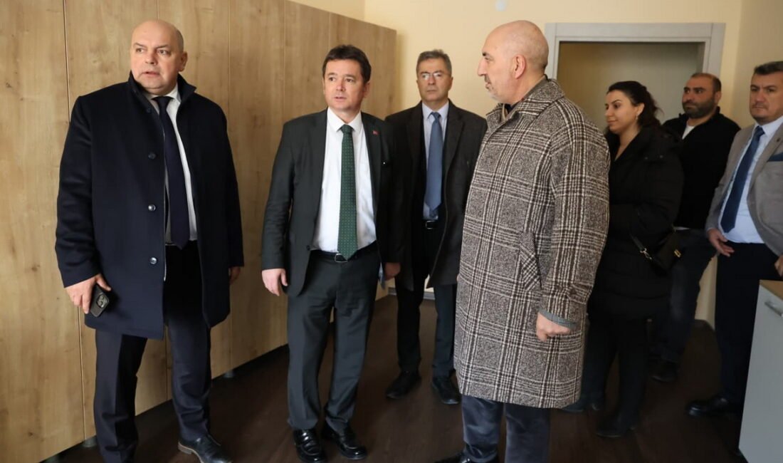 Göreve geldiği günden bugüne kadar ilçeyi kreşlerle donatmaya devam eden