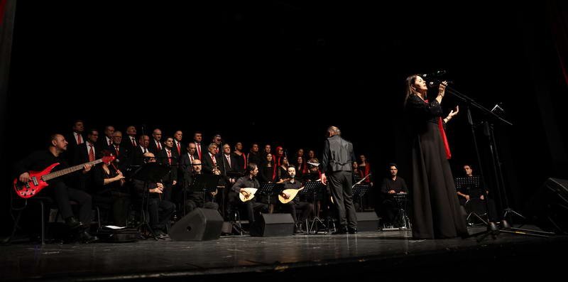 Nilüfer Belediyesi Türk Halk Müziği Korosu, “Yeni Yıl Konseri” ile