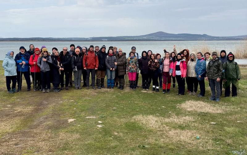 Nilüfer Belediyesi tarafından düzenlenen doğa yürüyüşünde sporseverler, Mysia Yolları’nda bir
