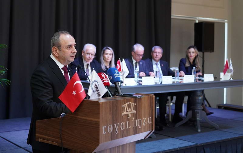 Bulgaristan kökenli iş insanları, sanayiciler ve akademisyenleri aynı çatı altında