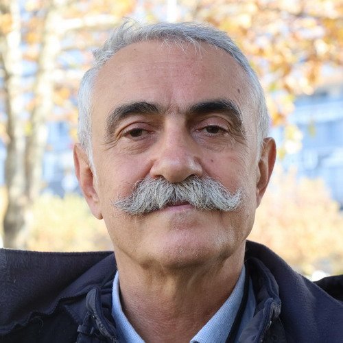 Ekrem Hayri PEKER yazar fotoğrafı