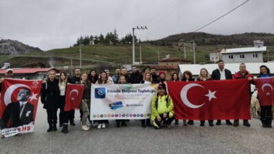 Etkinlik Ekspresi Topluluğu tarafından düzenlenen Gürsu Ericek Göleti çevresinde düzenlenen