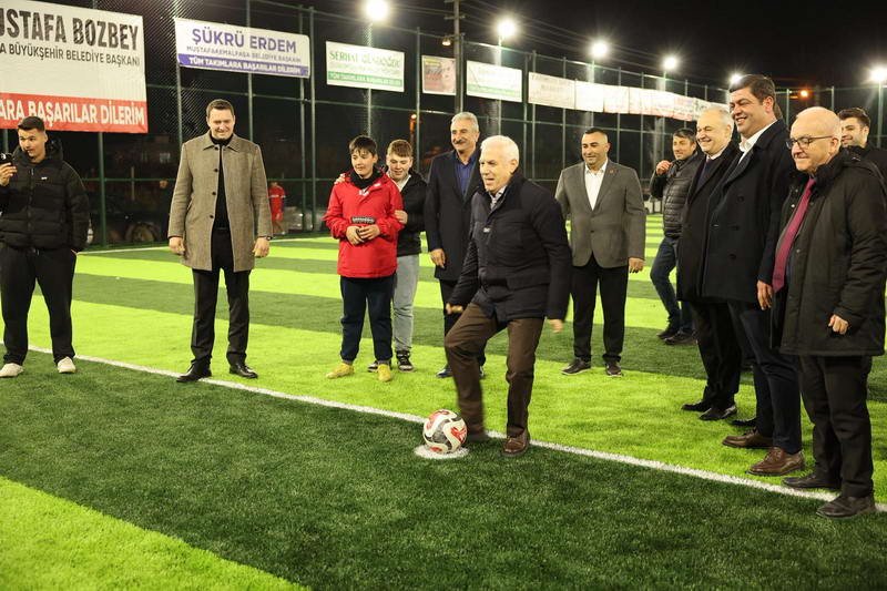 Bursa Büyükşehir Belediyesi’nin Mustafakemalpaşa’da düzenlediği iftar programında konuşan Başkan Mustafa