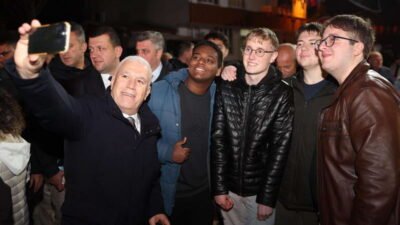 Bursa Büyükşehir Belediye Başkanı Mustafa Bozbey, eşi Seden Bozbey ile