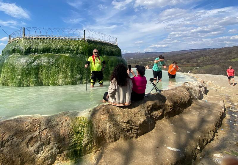 Kurşunlu Travertenleri’nde Çamur Banyosu, Ilıcalarda Dinlenme, 13 Kilometrelik Muhteşem Parkurda