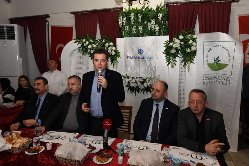 Ramazan ayı boyunca iftar sofralarında hemşehrileriyle buluşan Osmangazi Belediye Başkanı