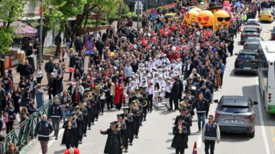 Cumhuriyetimizin kuruluş adımlarının atıldığı, milli egemenliğimizin ilan edildiği ve çocuklara