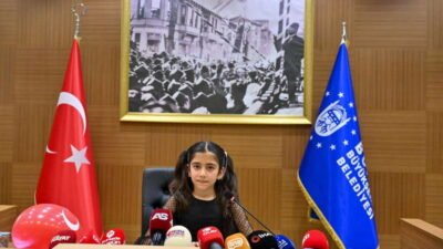 Büyükşehir Belediyesi Başkan Vekili Şahin Biba, koltuğunu temsili Meclis Başkanı