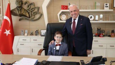 23 Nisan Ulusal Egemenlik ve Çocuk Bayramı’nda Nilüfer Belediye Başkanı