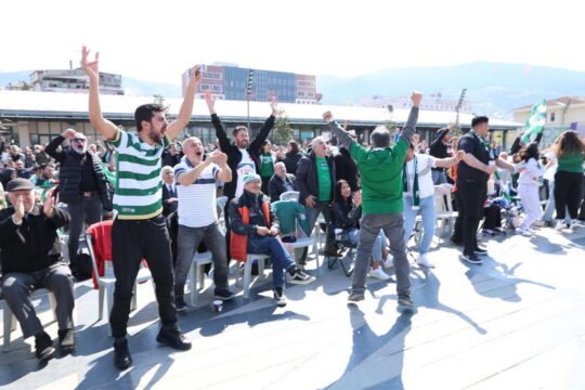 Kentin en önemli değerlerinden Bursaspor’a olan desteğini her alanda sürdüren