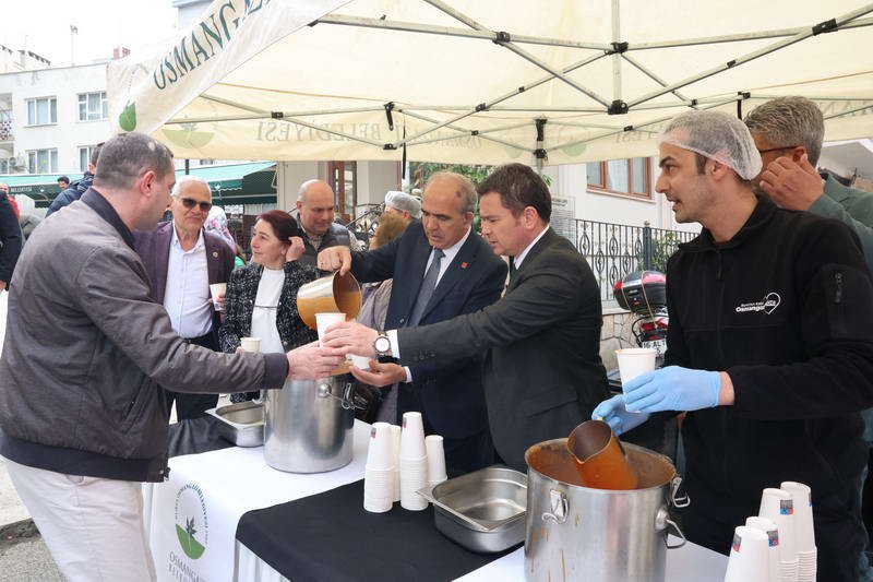 Osmangazi Belediye Başkanı Erkan Aydın, her hafta gerçekleştirdiği mahalle ziyaretleri