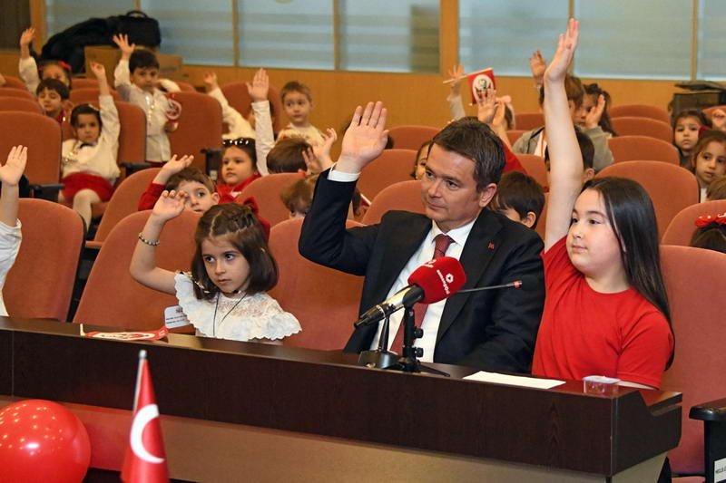 Osmangazi Belediyesi, 23 Nisan Ulusal Egemenlik ve Çocuk Bayramı’nı bu