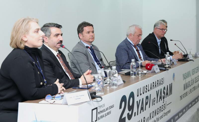 Mimarlar Odası Bursa Şubesi tarafından “Yaşamın, Kentlerin ve Mimarlığın Geleceği”