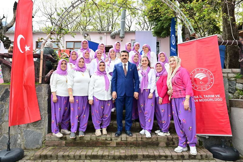 Yıldırım Belediyesi, hayatın her alanında desteklediği kadınları sosyal ve ekonomik