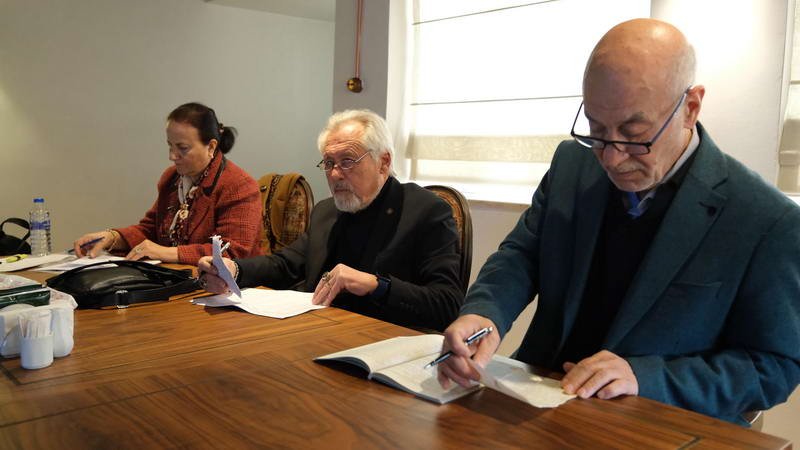 Uzun değerlendirmelerin sonunda; Yaşar Bayar birincilik ödülüne, A. Kadir Bozkurt