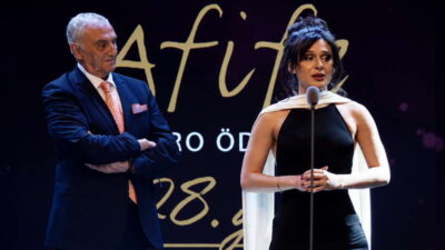 Nilüfer Belediyesi Nilüfer Kent Tiyatrosu yapımı “İlk Bakışta Prima Facie”