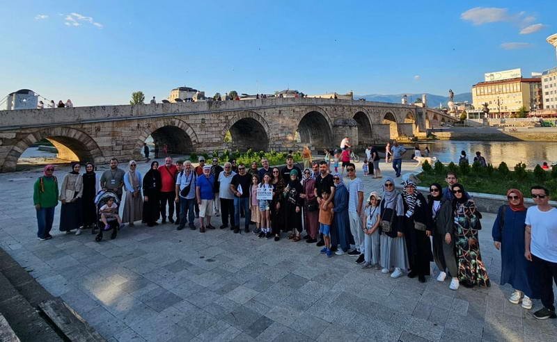 Bu sorunun cevabı tek bir başlıkta değil; bir hissin, bir