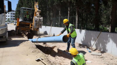 Bursa Büyükşehir Belediyesi, şehrin dört bir yanında sürdürdüğü altyapı yatırımlarıyla
