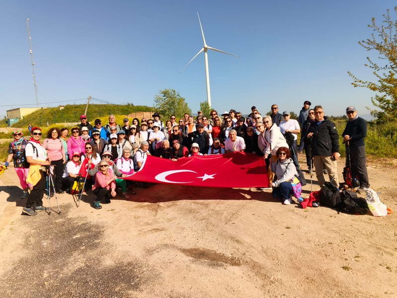 Mudanya Belediyesi Yürüyüş Grubu tarafından düzenlenen doğa yürüyüşü, 68 katılımcıyla
