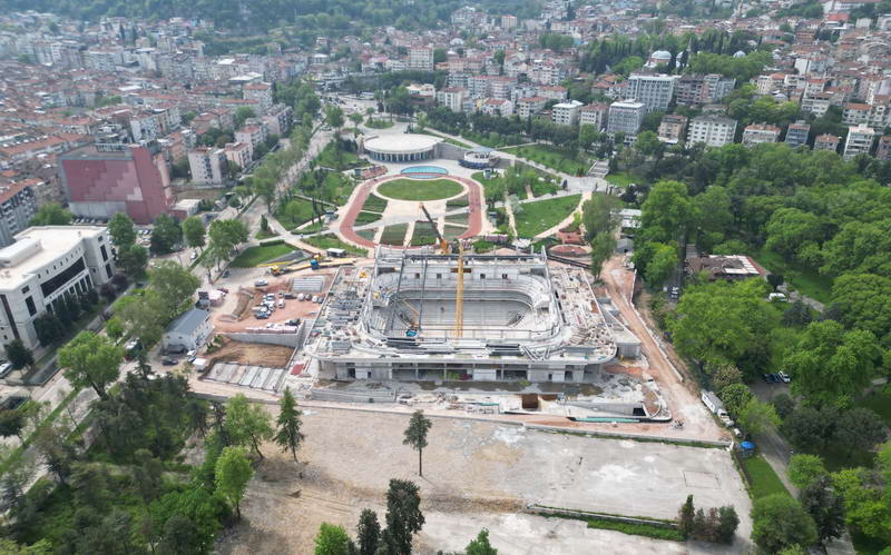 Bursa Büyükşehir Belediyesi tarafından tekrar ayağa kaldırılan kentin simge yapılarından