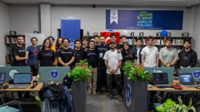 Bursa Büyükşehir Belediyesi’nin destekleriyle düzenlenen 3 günlük hackathon (kodlama maratonu)