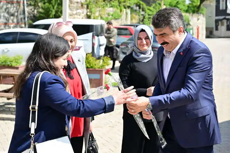 Yıldırım Belediyesi, Anneler Günü’nde anlamlı bir buluşmaya ev sahipliği yaptı.