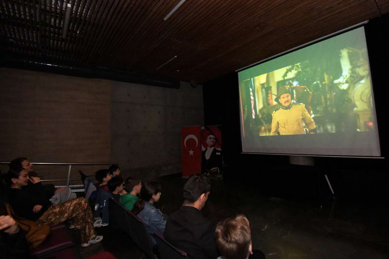 Osmangazi Belediyesi’nin Panorama 1326 Bursa Fetih Müzesi’nde düzenlediği etkinlikte çocuklar