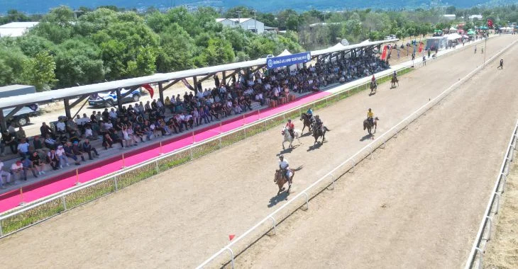 BURSA – Türk kültürünün kadim miraslarından biri olan rahvan at