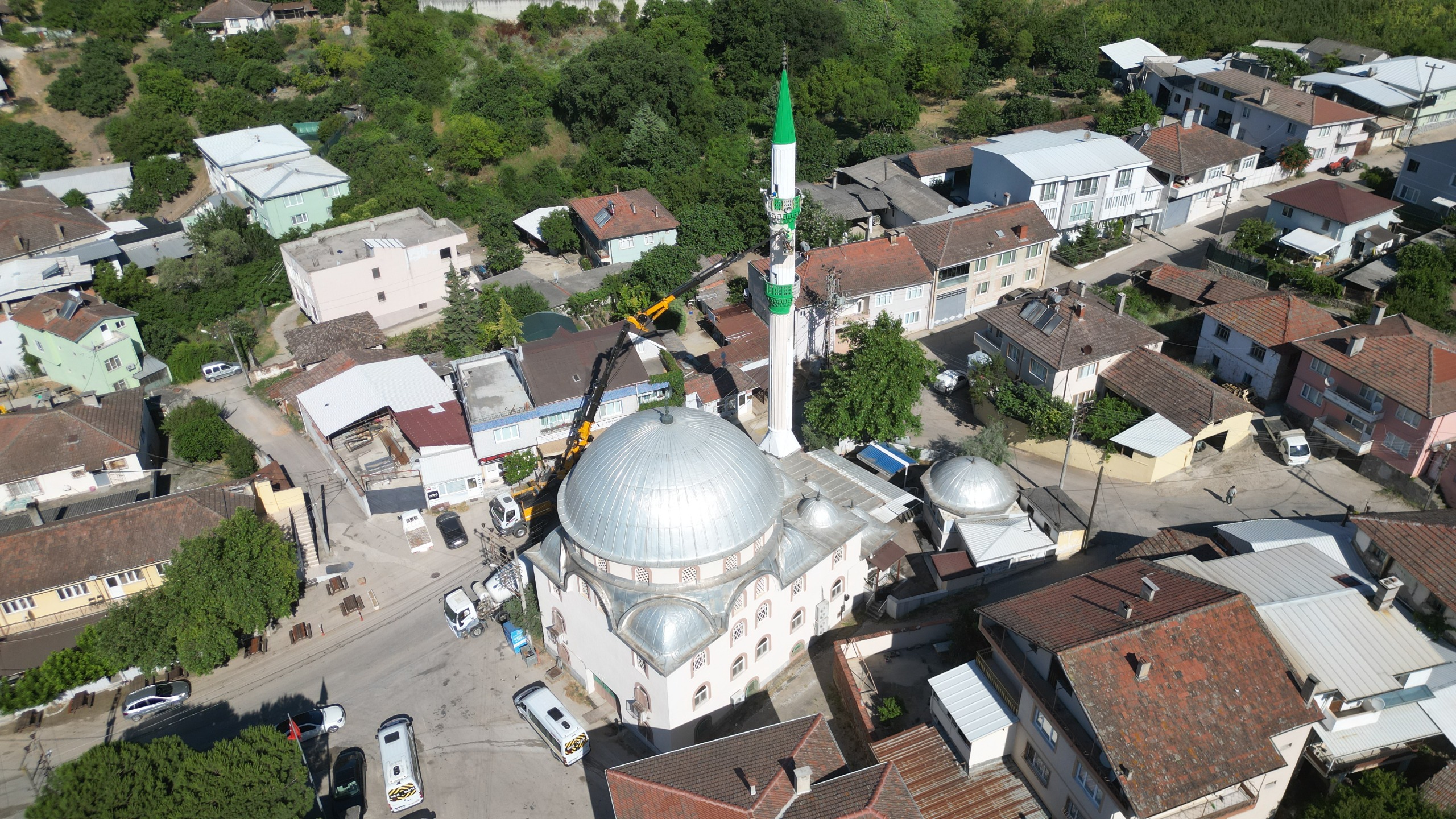 Mudanya il&ccedil;esine bağlı &Ccedil;ağrışan Mahallesi&rsquo;nde yer alan &Ccedil;ağrışan Camii&rsquo;nde B&uuml;y&uuml;kşehir