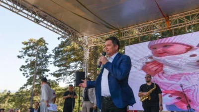 Osmangazi Belediye Başkanı Erkan Aydın, Rumeli Dernekleri Federasyonu (RUMELİFED) tarafından