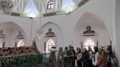 Yıldırım Belediyesi, gençlerin kültürel gelişimlerine katkı sunacak çalışmaları hayata geçirmeyi