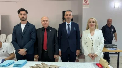 Seçimin divan başkanlığını Ahmet Küçük yaparken, divan üyeliklerini Av. Onurhan