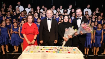 Nilüfer Belediyesi bünyesinde çalışmalarını sürdüren Nilüfer Çocuk Korosu, kuruluşunun 10’uncu