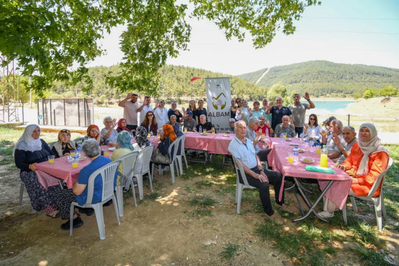 Sosyal belediyecilik anlayışıyla toplumun her kesimine dokunan Osmangazi Belediyesi, Alzheimer