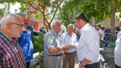 Osmangazi Belediye Başkanı Erkan Aydın, Başaran Mahallesi ziyaretinde vatandaşların talep