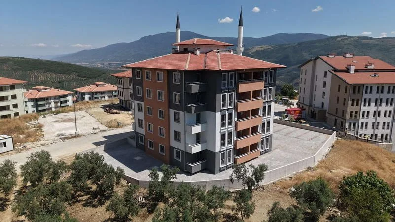 Gemlik Belediyesi, Cihatlı Konutları’nda yarım kalan 7. Etabı tamamladı. Etabın,