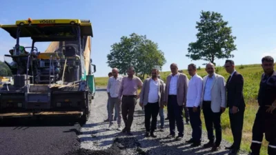 İznik-Gölcük bağlantı yolu Hacıosman mevkiinde, Bursa Büyükşehir Belediyesi tarafından sıcak
