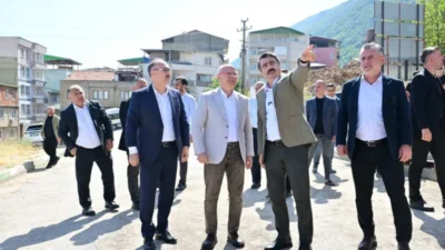 Yıldırım Belediyesi’nin ilçeye kazandıracağı Piremir Gençlik ve Spor Merkezi’ndeki inşaat