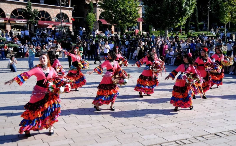 Bursa Büyükşehir Belediyesi öncülüğünde, Bursa Kültür Sanat ve Turizm Vakfı