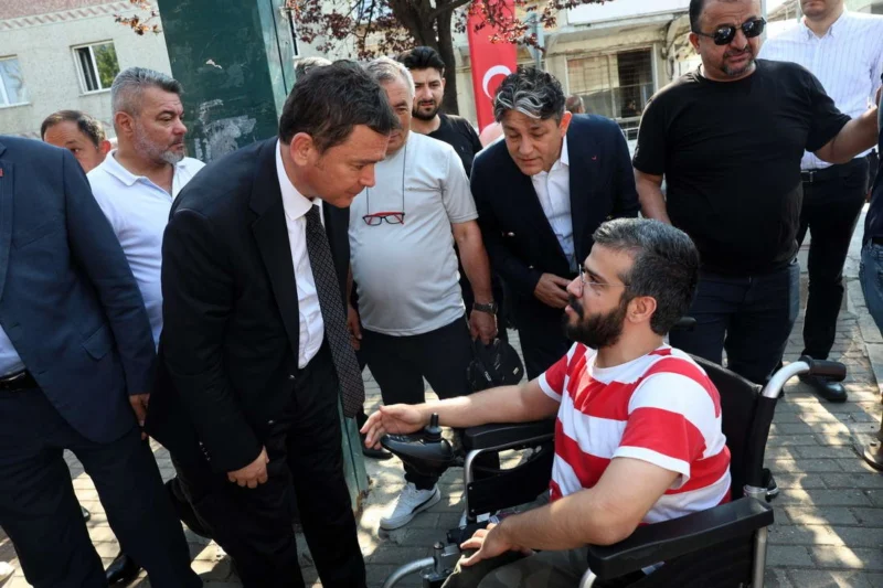 Osmangazi Belediye Başkanı Erkan Aydın, mahalle buluşmaları kapsamında Alemdar Mahallesi’nde