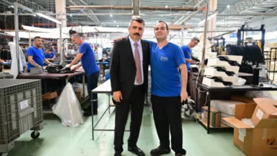 Yıldırım Belediyesi, iş arayan vatandaşlar ile işverenleri buluşturarak istihdama katkı