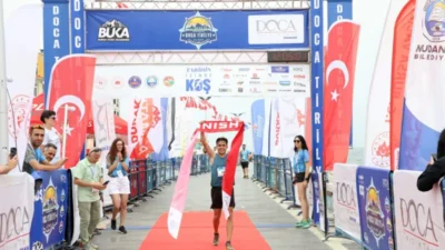 Mudanya Belediyesi&rsquo;nin ev sahipliğinde ger&ccedil;ekleşen DOCA Tirilye Ultra Koşusu, "Tarihin