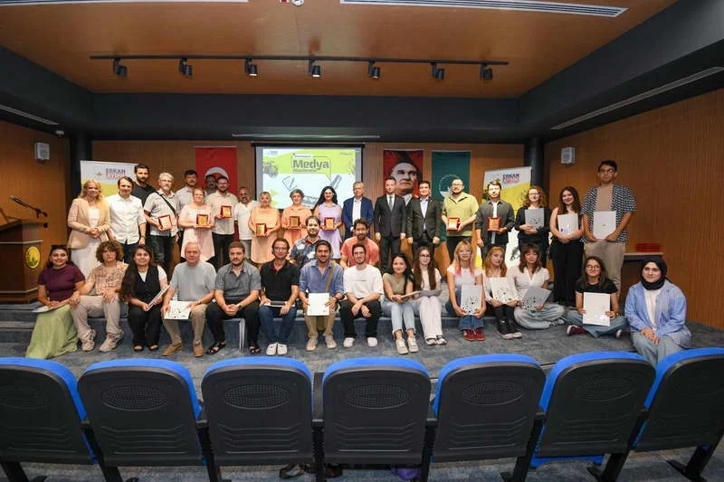 Osmangazi Belediyesi’nin gençlerin medya dünyasına daha donanımlı adım atmalarına katkı