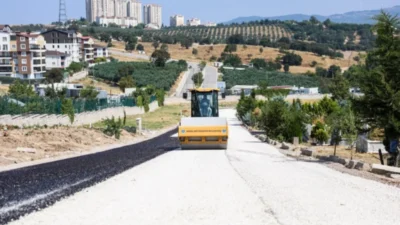Bursa Büyükşehir Belediyesi, vatandaşların kabristan ziyaretlerini sorunsuz şekilde gerçekleştirmesi amacıyla