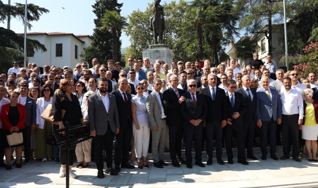 Osmangazi Belediye Başkanı Erkan Aydın, Gemlik Belediye Başkanı Şükrü Deviren,