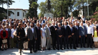 Osmangazi Belediye Başkanı Erkan Aydın, Gemlik Belediye Başkanı Şükrü Deviren,