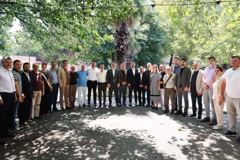 Bursa Büyükşehir Belediyesi Başkanvekili Şahin Biba, Osmangazi ilçesine bağlı 15